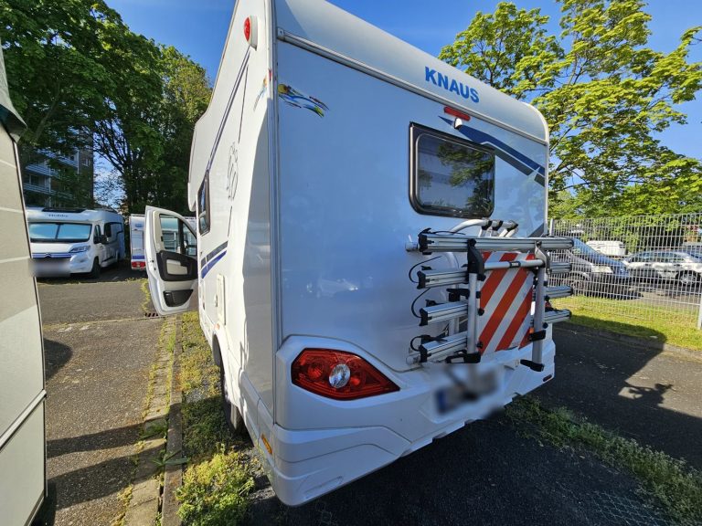 Wohnmobil-Gutachten: Heckansicht mit Fahrradträger